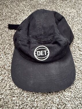 DET Pistons Logo Black Cotton 5 Panel Cap